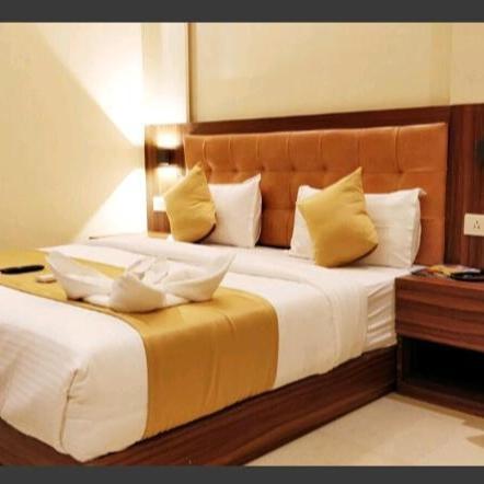 Hotel Emerald Near T2 International Airport Βομβάη Εξωτερικό φωτογραφία